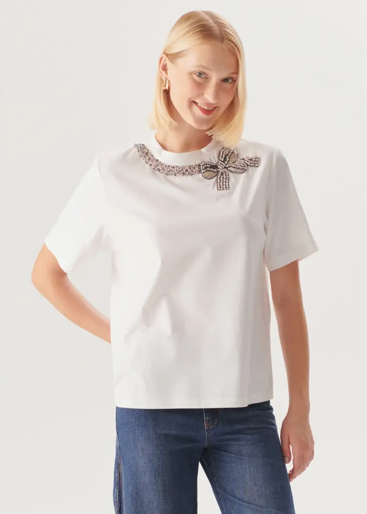 EXQUİSE FİYONK İŞLEMESİ DETAYLI BİSİKLET YAKA PAMUKLU REGULAR SİYAH T-SHIRT