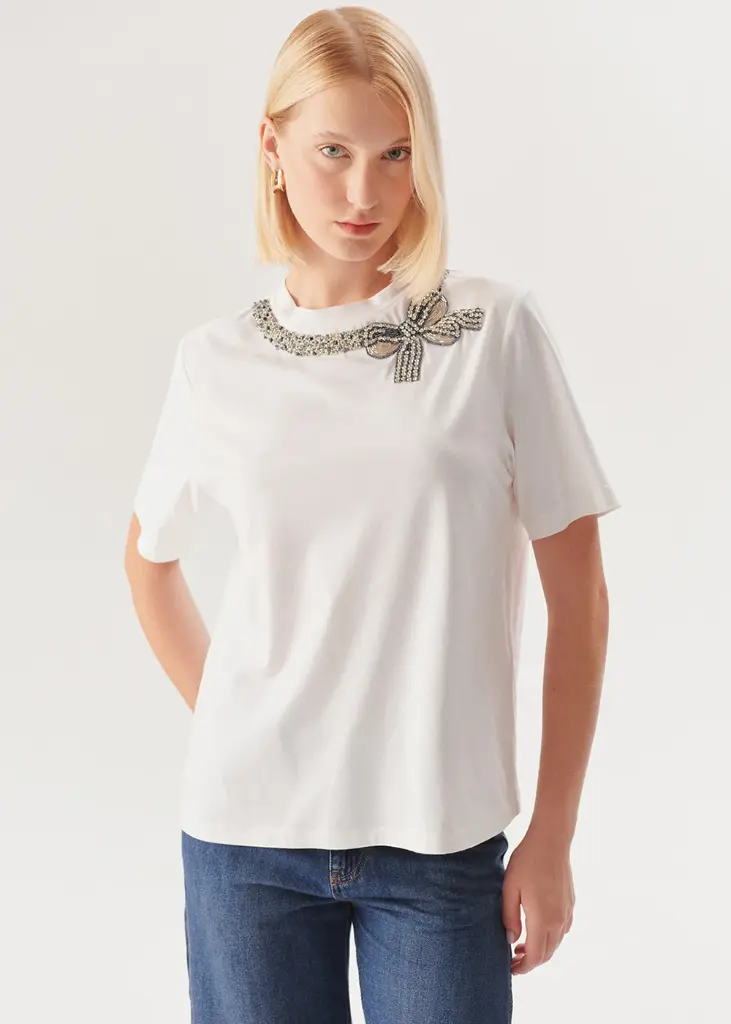 EXQUİSE FİYONK İŞLEMESİ DETAYLI BİSİKLET YAKA PAMUKLU REGULAR SİYAH T-SHIRT