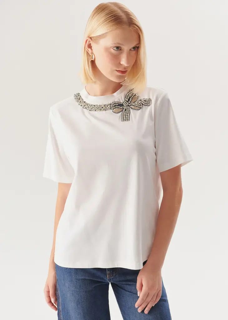 EXQUİSE FİYONK İŞLEMESİ DETAYLI BİSİKLET YAKA PAMUKLU REGULAR SİYAH T-SHIRT