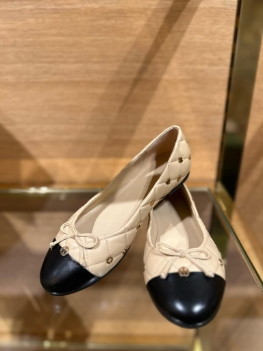 Tory Burch Aksesuar Detaylı Babet